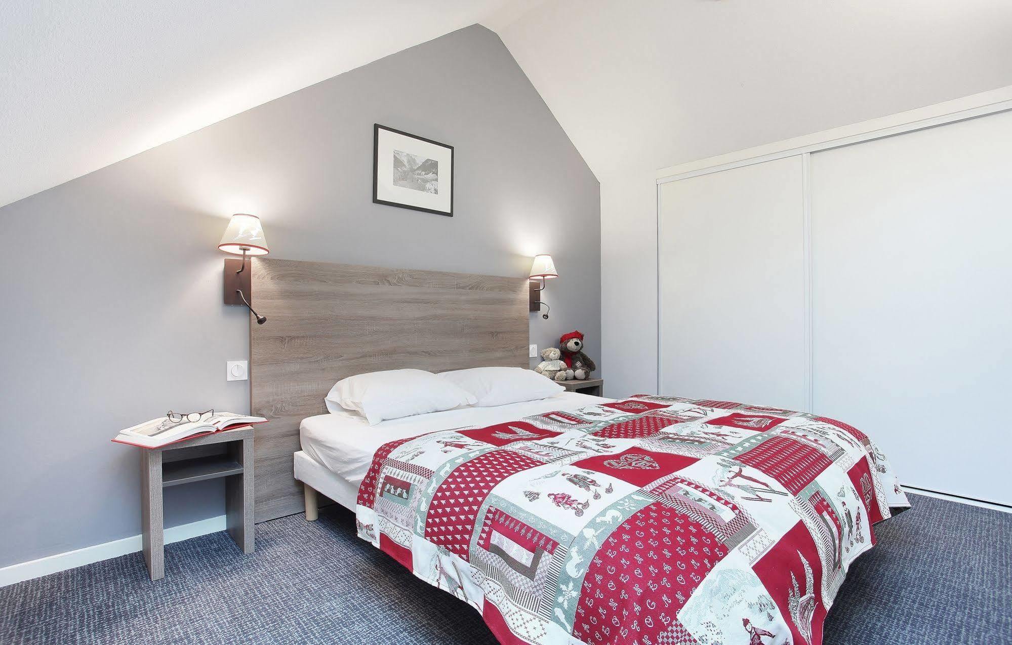 Residence Odalys Aquisana La Salle-les-Alpes Buitenkant foto